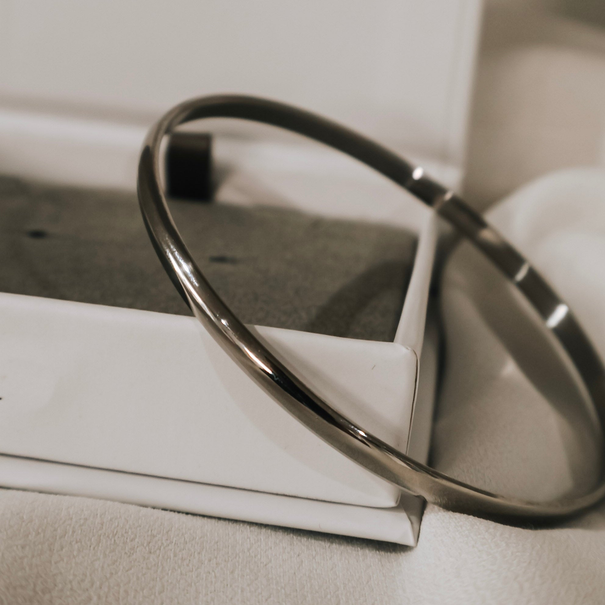 4mm Bangle