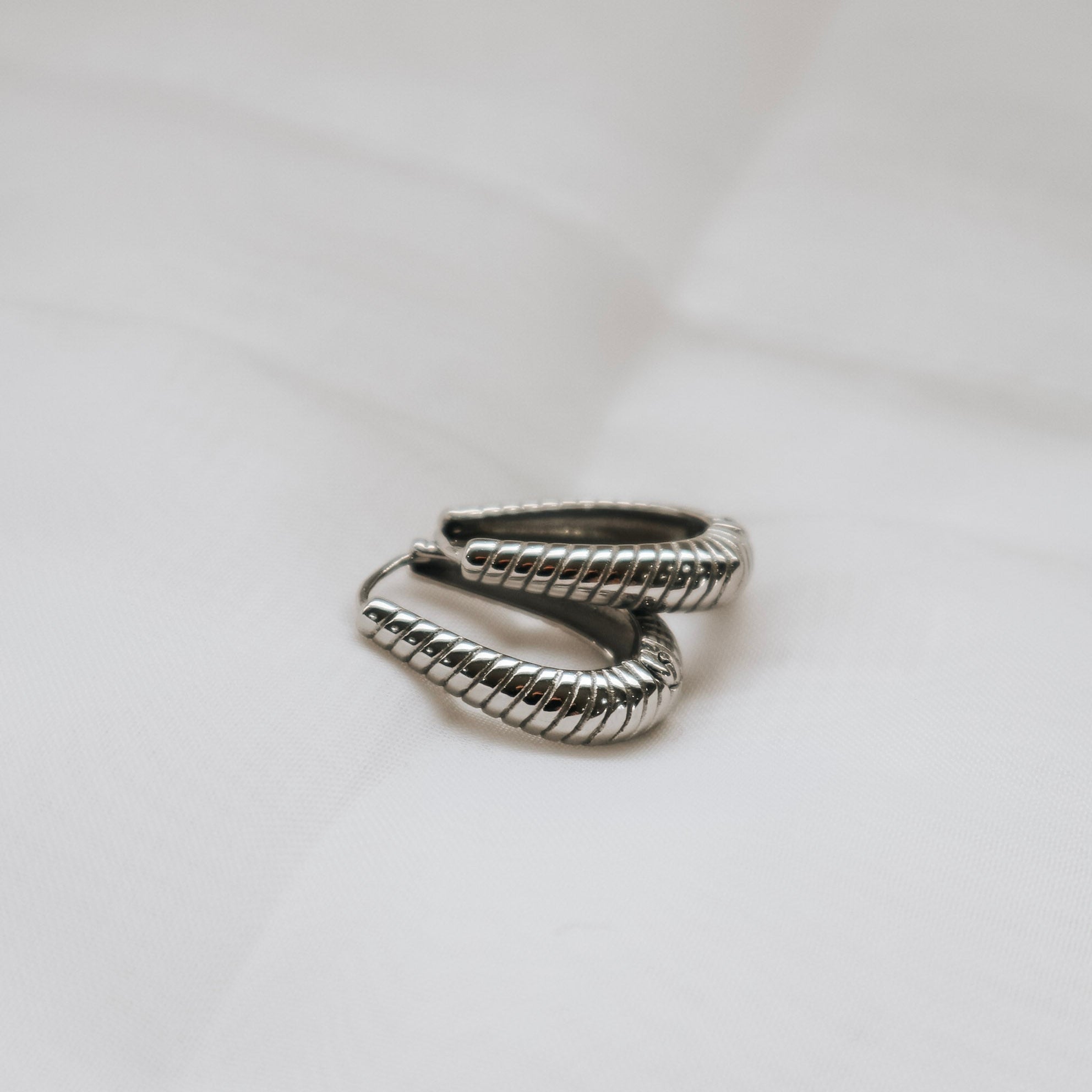 Freya Hoops