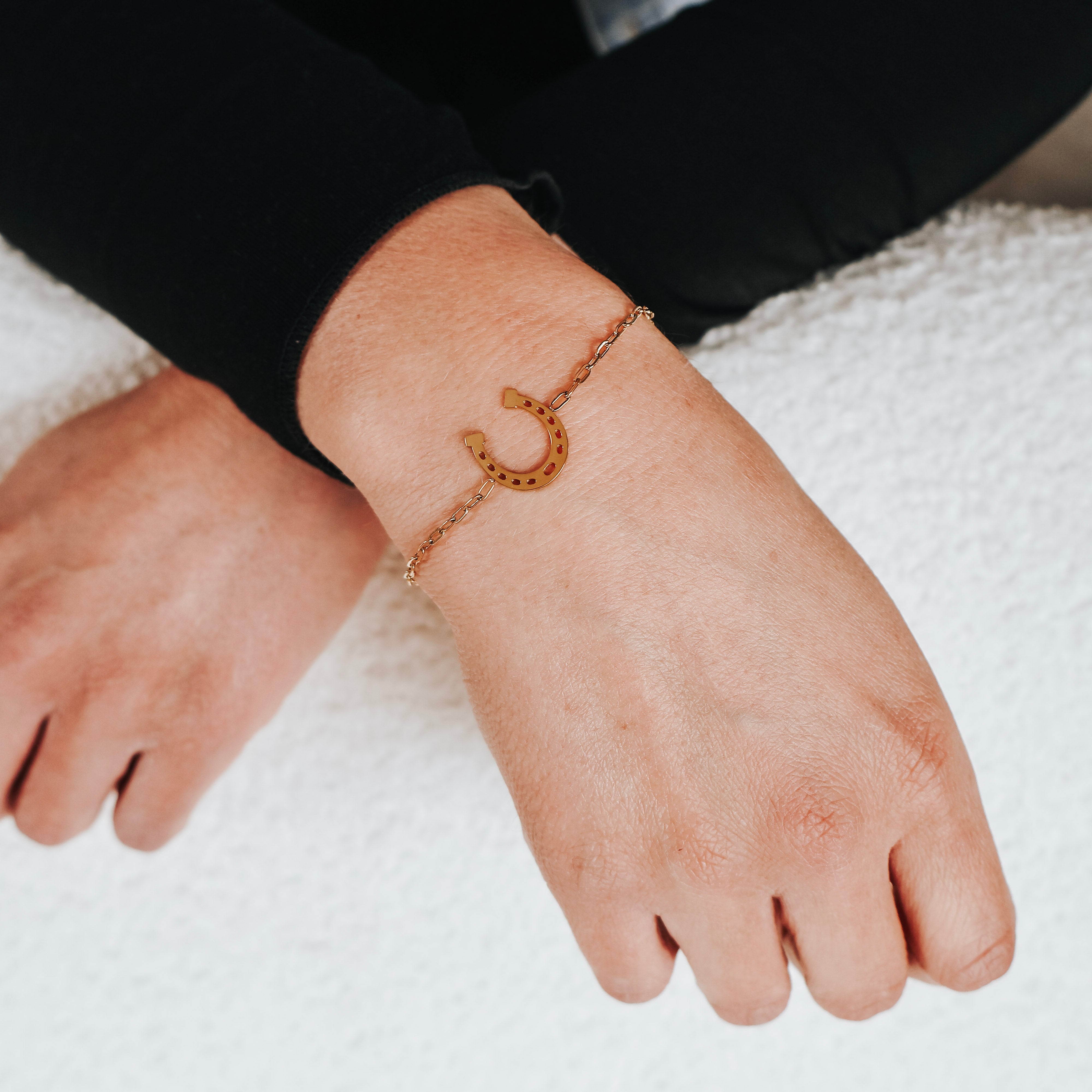 Horse Shoe Bracelet