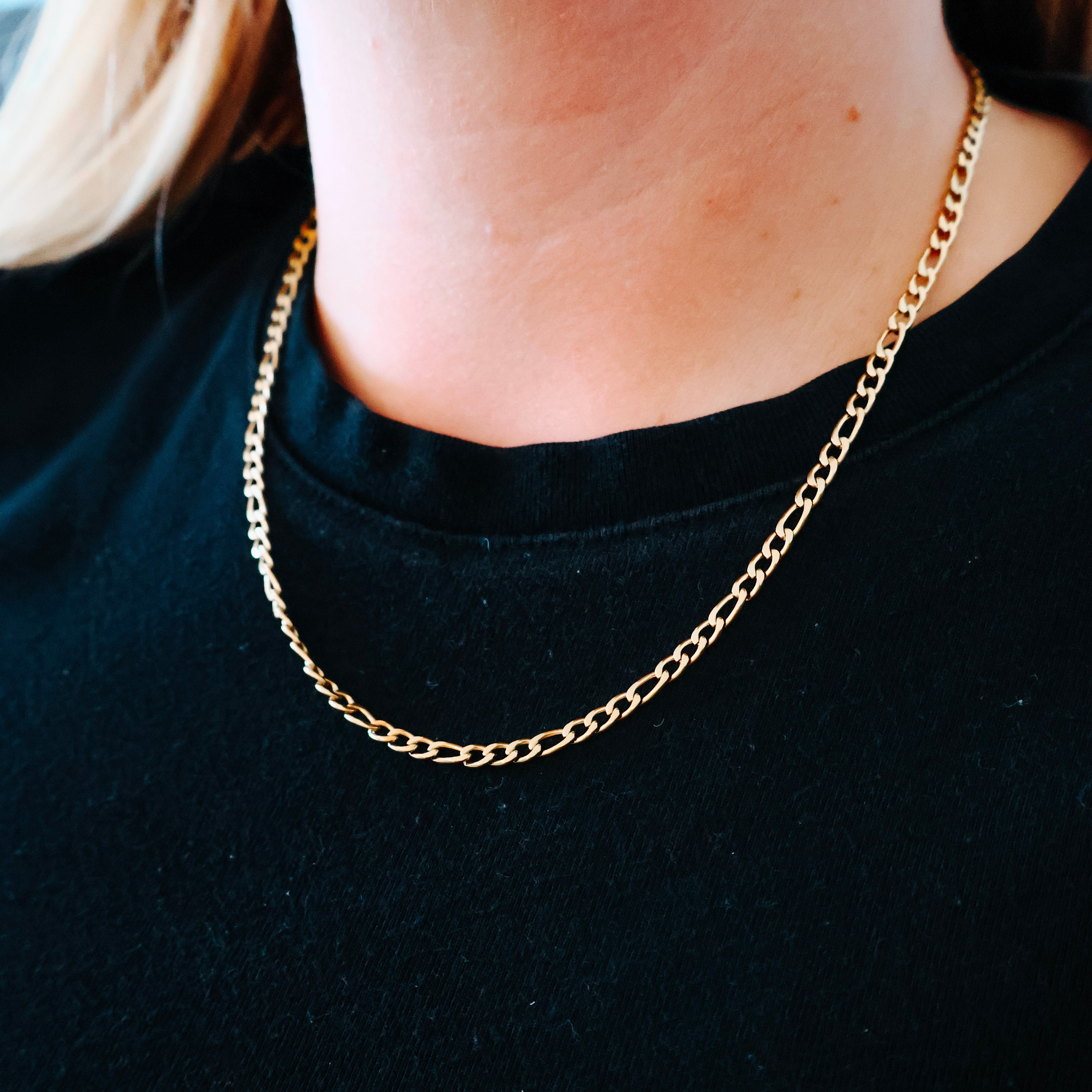 Medium Figaro Chain