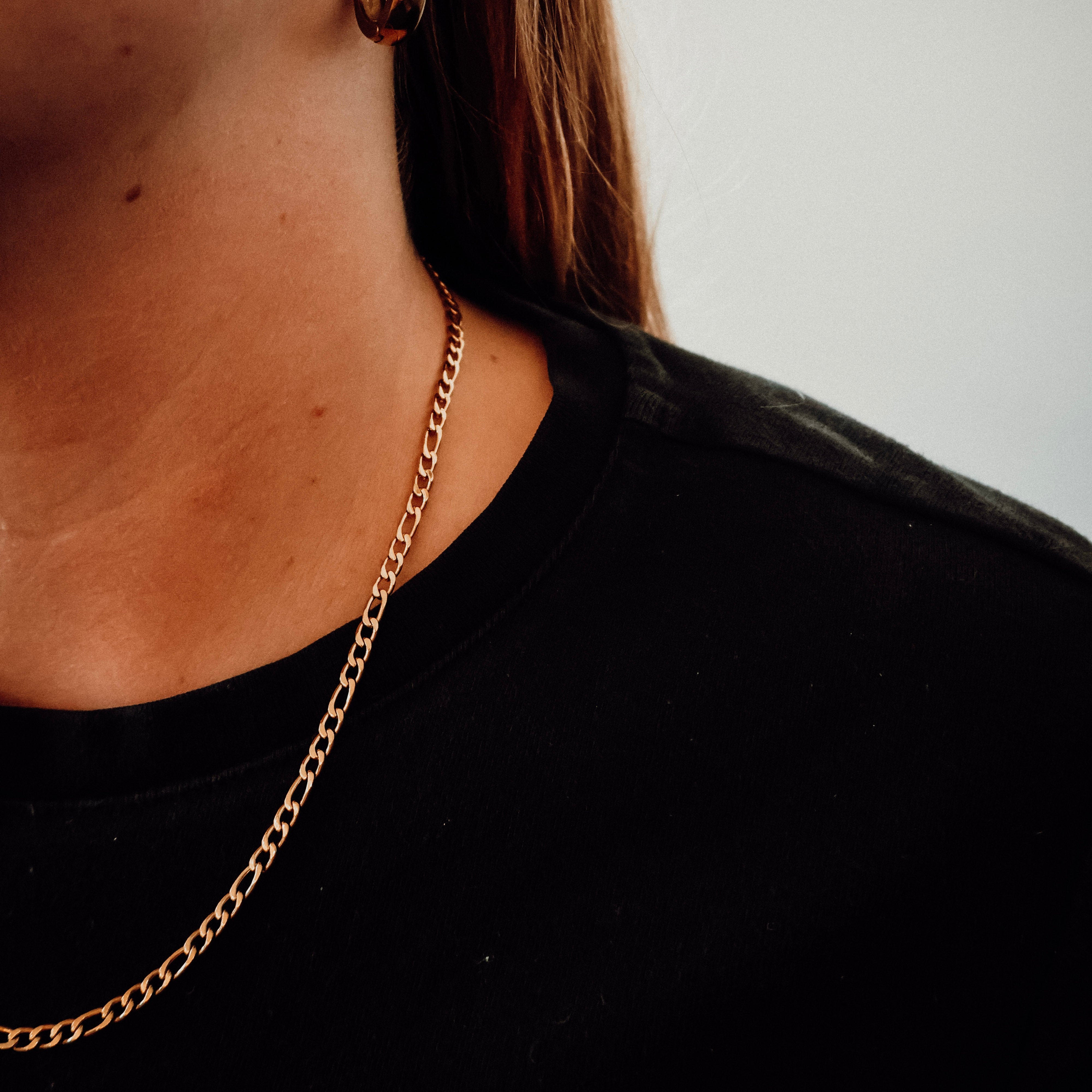 Medium Figaro Chain